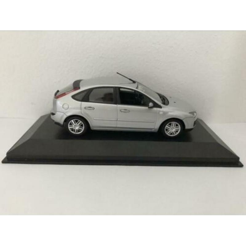 Ford Focus mk2 - MiniChamps