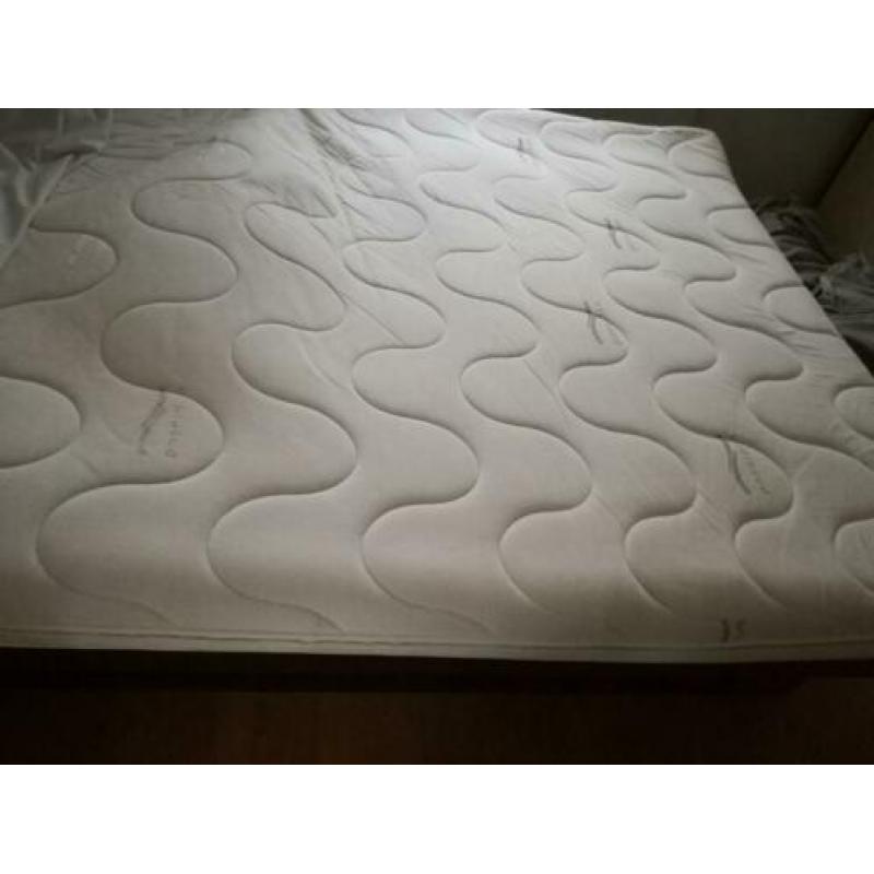 Poseidon waterbed