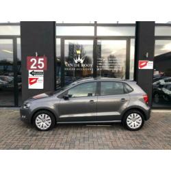 Volkswagen Polo 1.2 TSI Comfortline 6/12 M Garantie