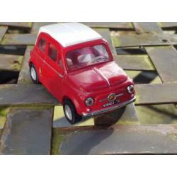 Fiat 500 1/43 VITESSE Abarth 695ss rood