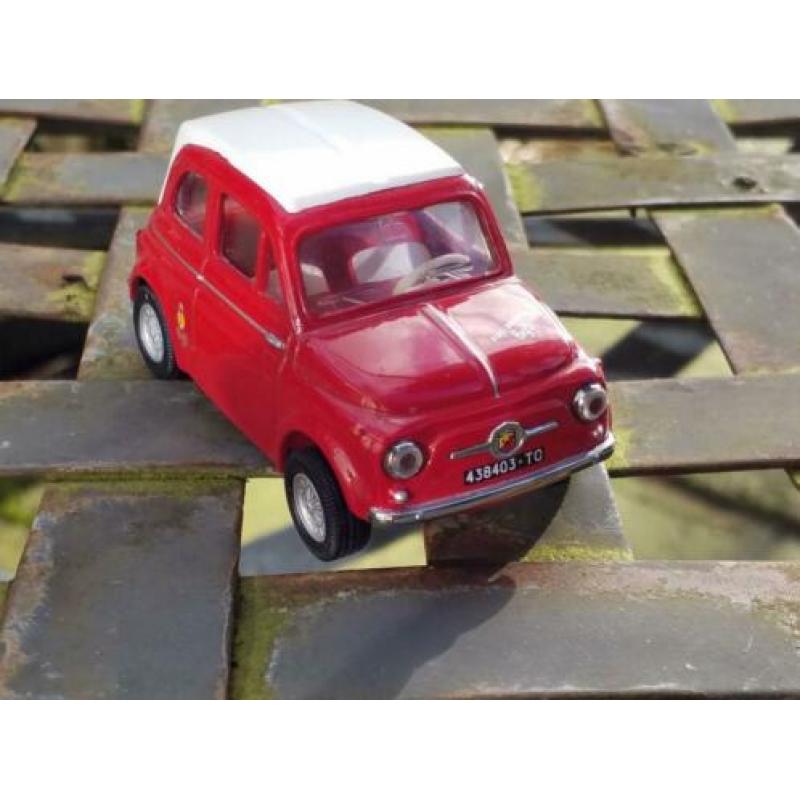 Fiat 500 1/43 VITESSE Abarth 695ss rood