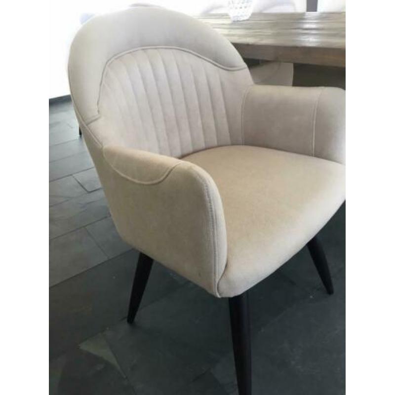 Luxe eetkamerstoelen laatste 12 van €99,- voor €69,-