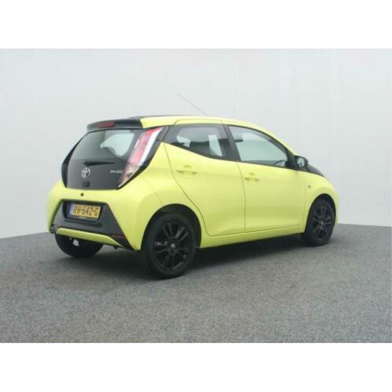 Toyota Aygo 1.0 VVT-i X-Cite Limtied | Two-tone kleur | Lich