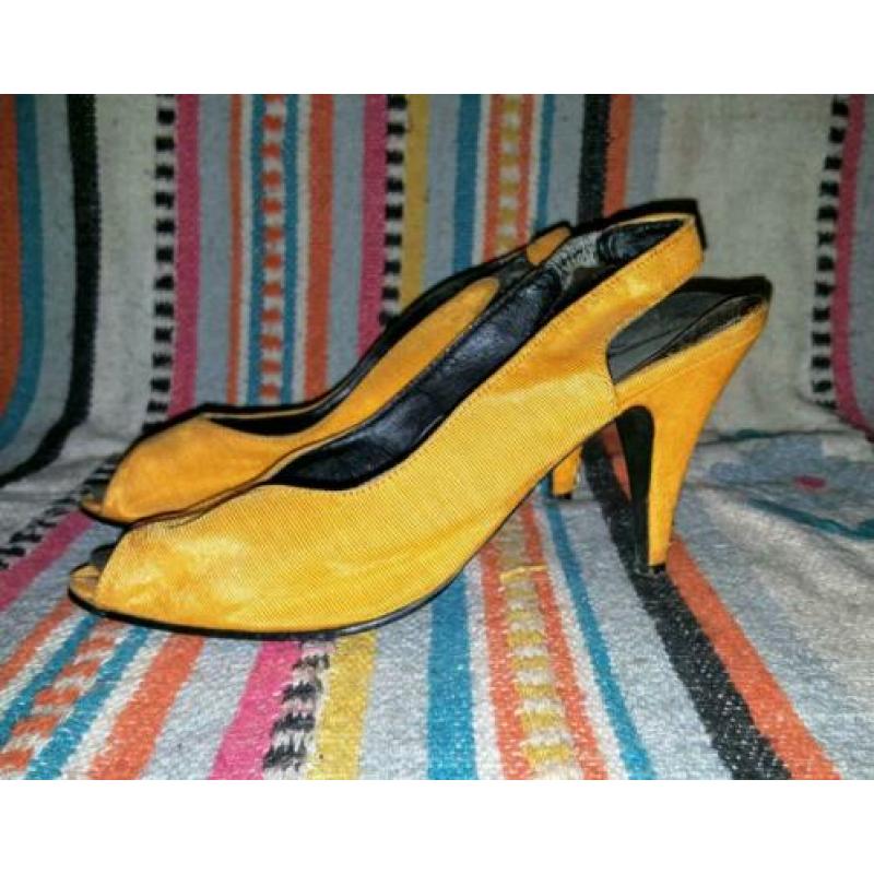 Vintage gele slingbacks met peeptoe maat 37