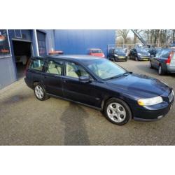 Volvo V70 2.4D automaat cruisecontrol, lichtmetaal,