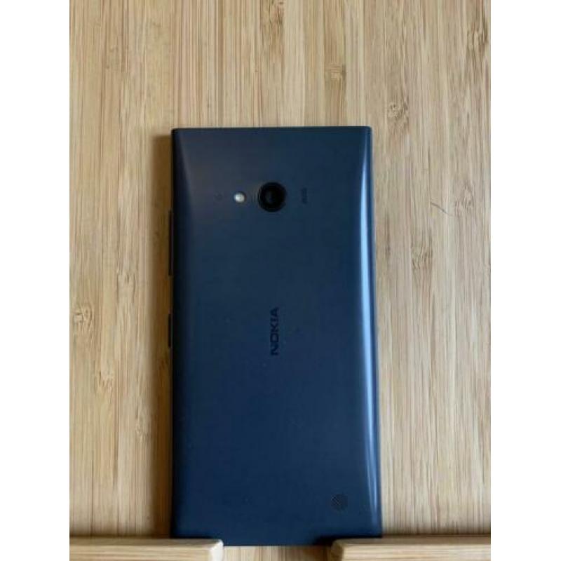 Nokia Lumia 735