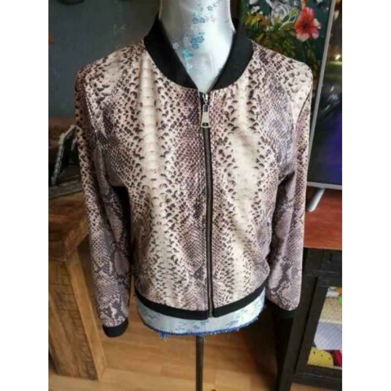 Delousion super gaaf snakeprint jasje mt M 1x gedragen