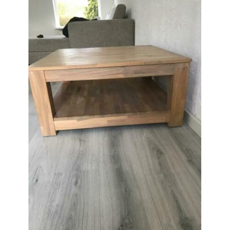 Houten salontafel te koop