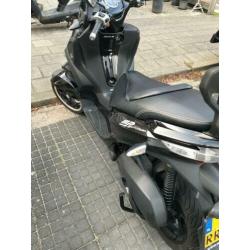 Piaggo 300cc mp3 met Akrapovic uitlaat