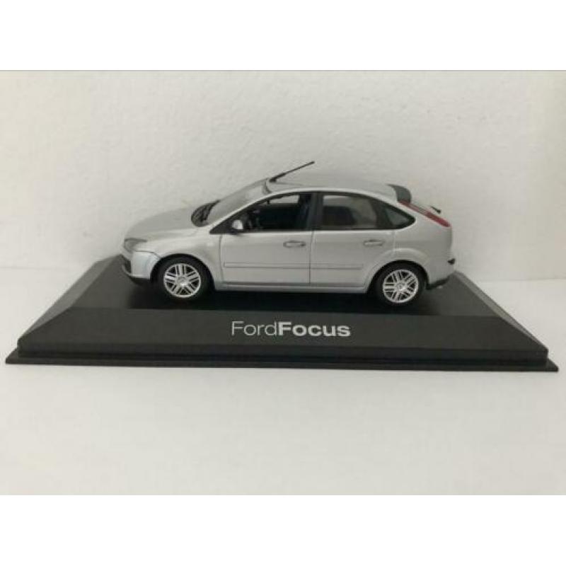 Ford Focus mk2 - MiniChamps