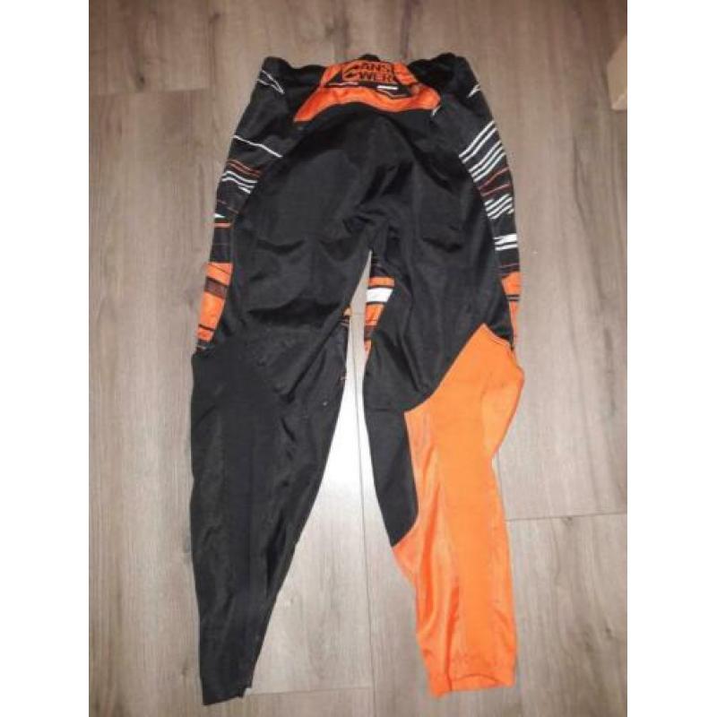 Motercross broek en shirt. Maat shirt xl broek maat 30