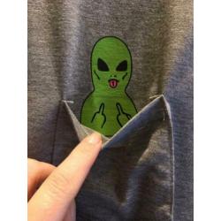 T-shirt alien middelvinger, rip n dip inspired, nieuw, mt M