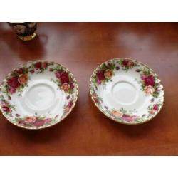 2 Royal Albert Old Country Rose Bordjes 14 cm groot