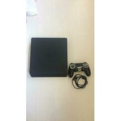 PlayStation 4 Slim (500 GB)