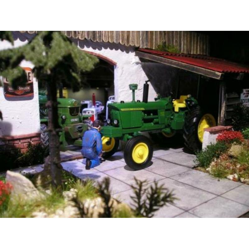 John Deere 4020