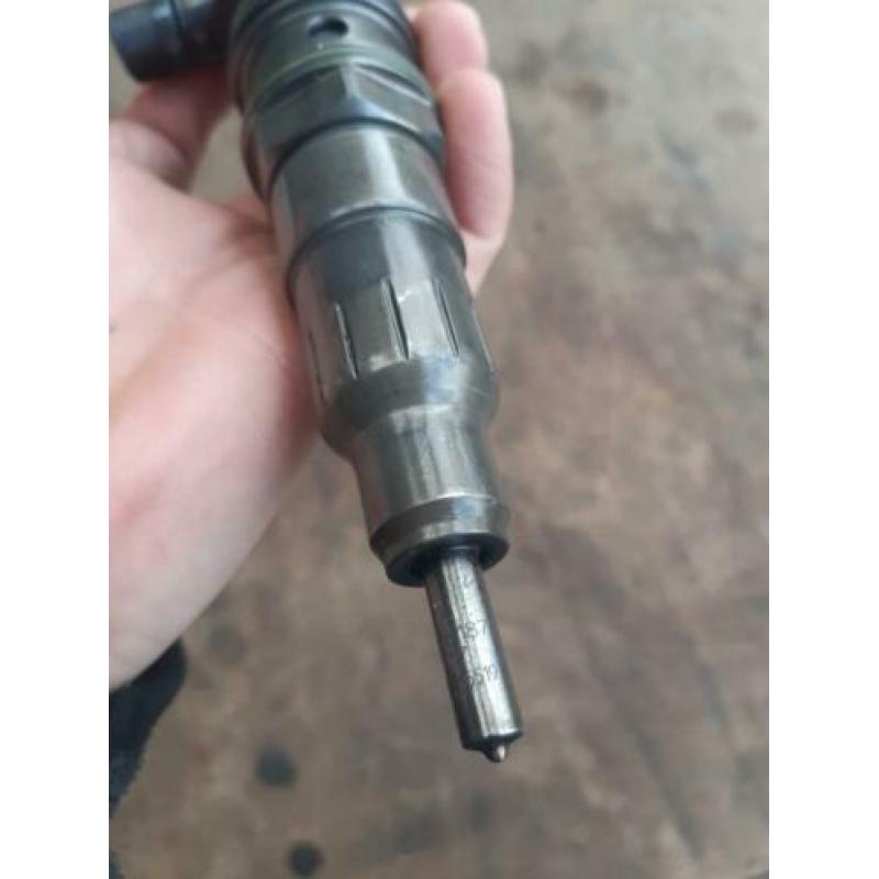 New! Detroit Diesel dd15 injector a4720700787 actros mp4