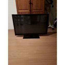 LCD televisie met LED verlichting. Super dun scherm. 107 cm.