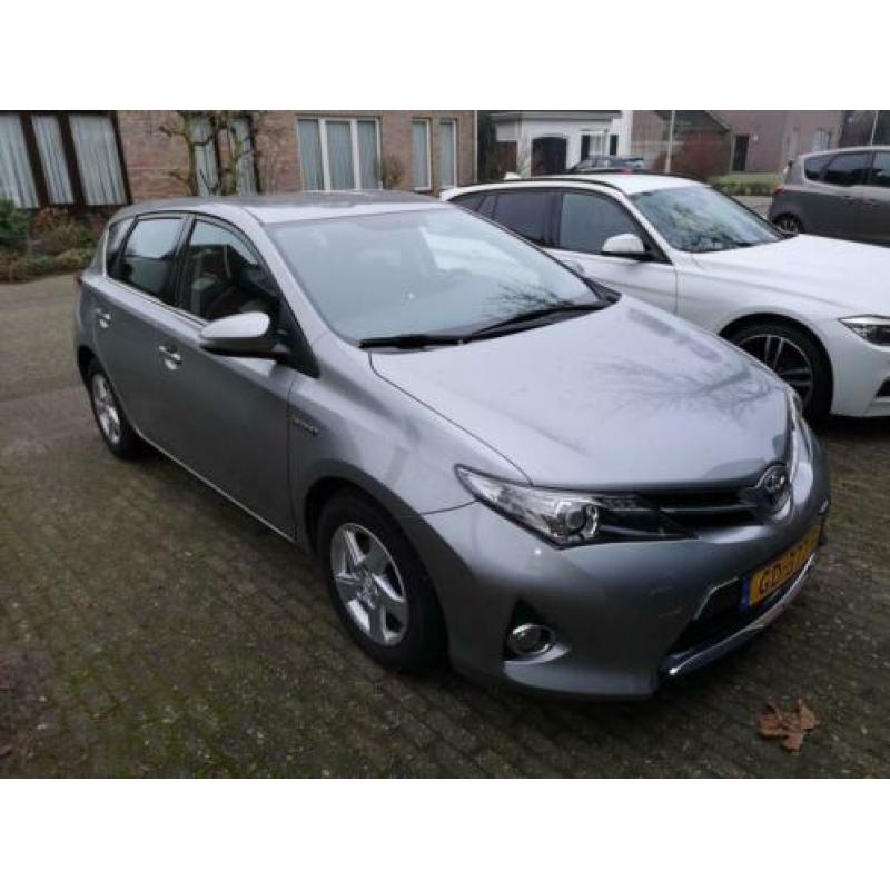 Toyota Auris 1.8 Hybrid 73KW 5D 2013 Grijs