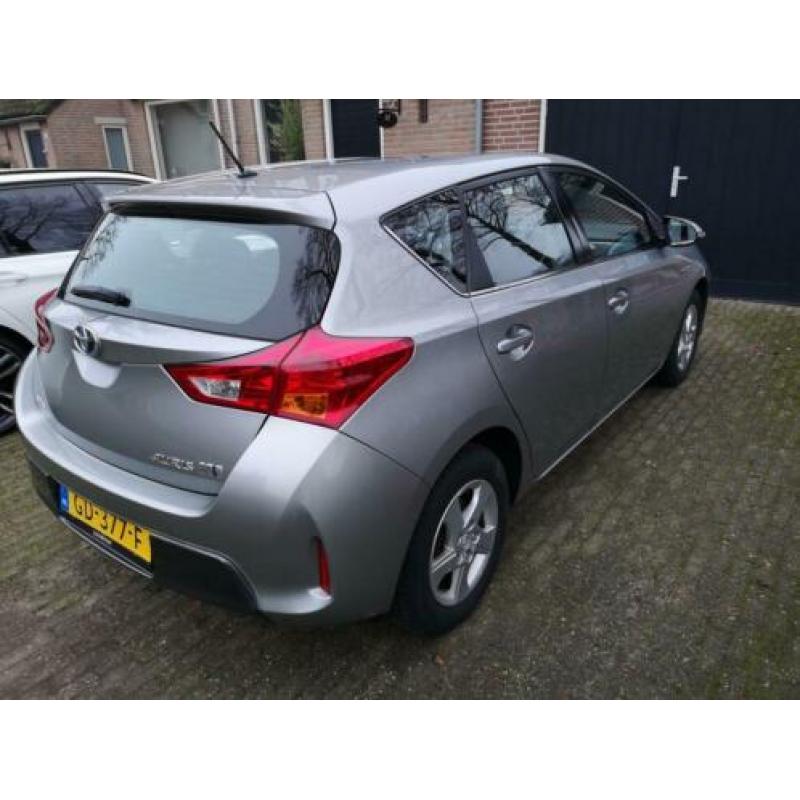 Toyota Auris 1.8 Hybrid 73KW 5D 2013 Grijs