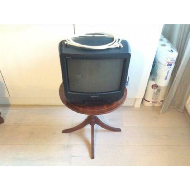 Kleurentelevisie kleinbeeld Sony Trinitron + afst. bed.