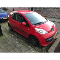 Peugeot 107 1.0 12V 3DR 2007 Rood