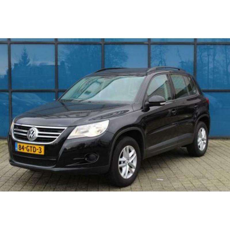 Volkswagen Tiguan 2.0 TDI Comfort&Design 4Motion | LMV | PDC