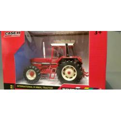 Ih 956 xl britains past bij wiking Siku universal hobbies