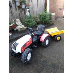 Grote traptractor met kiepbak van Rolly Toys