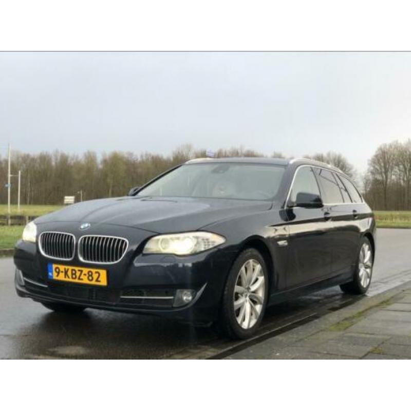 BMW 5-Serie 3.0 f11 530D Touring AUT 2011 Blauw nw APK