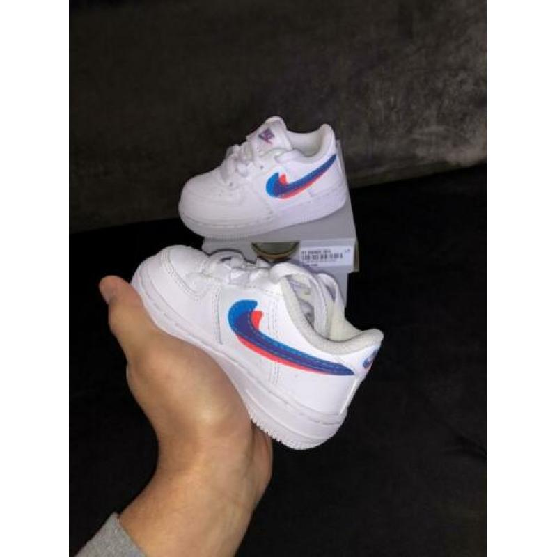 Nike kids sneaker maat 21