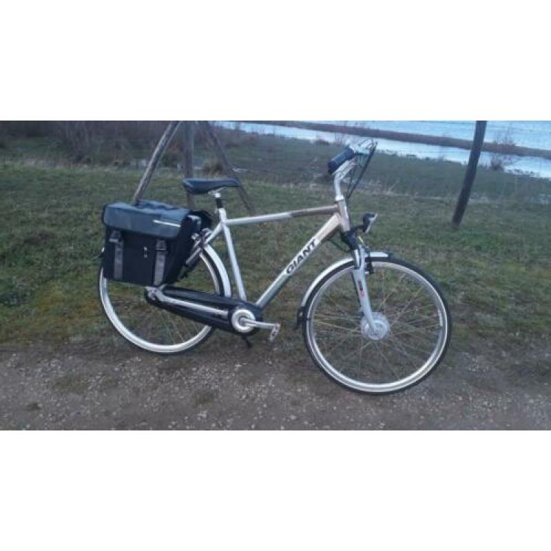 te koop Giant Twist elektrische fiets herenfiets maat L