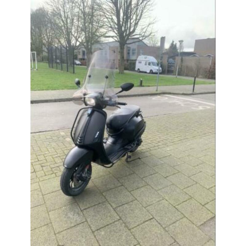 Vespa sprint 2017 (orginele kleur)