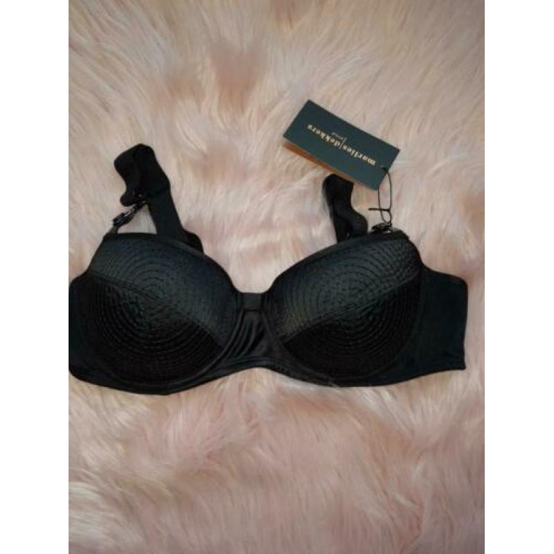 Nieuwe set Marlies Dekkers 75 B string en slip M €75.00