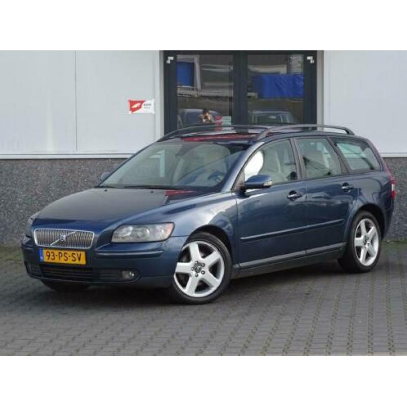 Volvo V50 2.4i Summum NETTE AUTO LEER (bj2004)