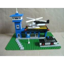 Lego set 354 politiebureau met heliplatform, met bouwboekje