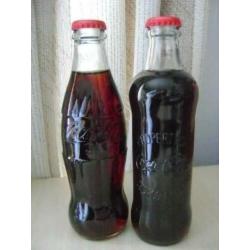 2 coca cola flesjes--collector items