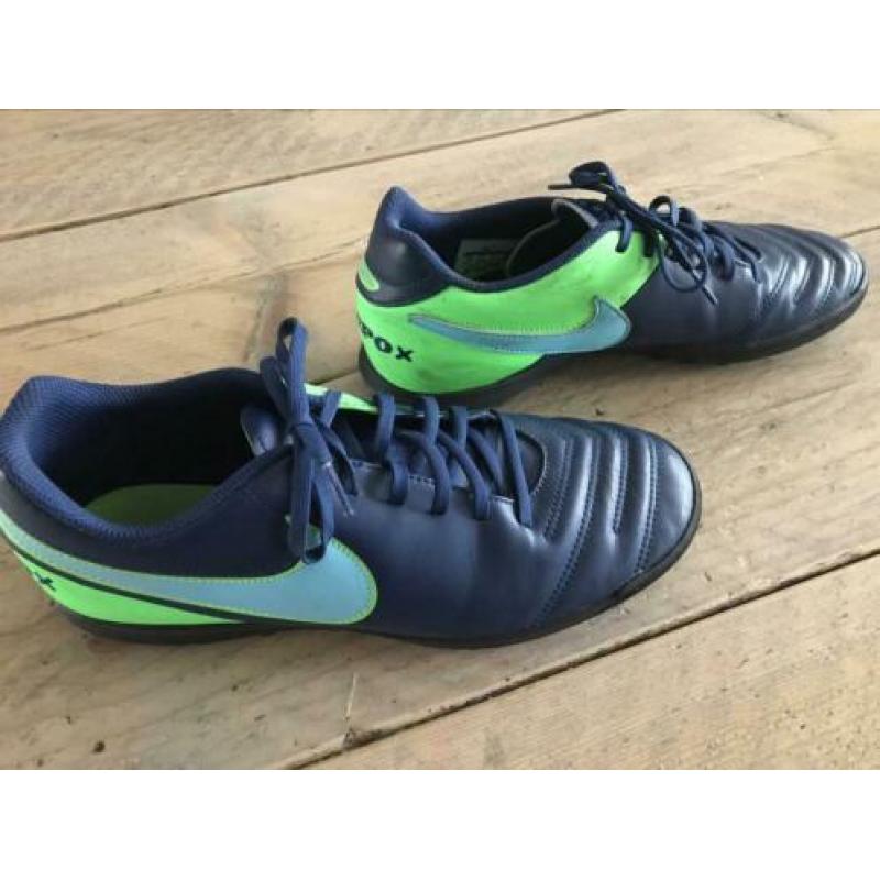 Nike Tiempo kunstgras voetbalschoen maat 43