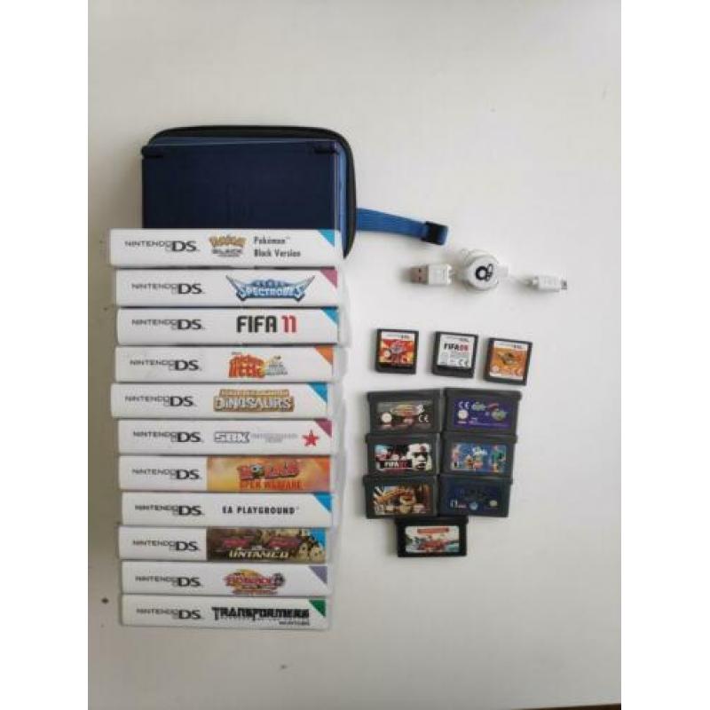 Nintendo ds met 21 spellen, pokemon, transformers etc.