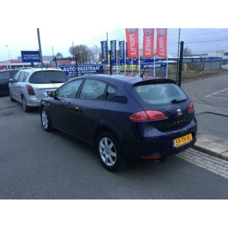 Seat Leon 2.0 TDI 16V 103KW BKD AUT 2007 Blauw