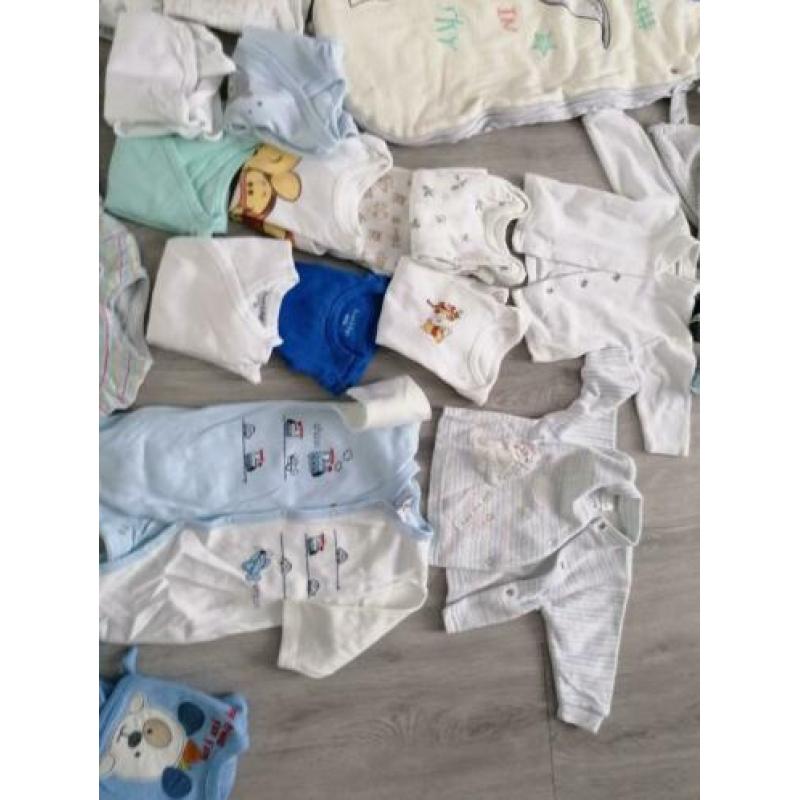 Baby kleding pakket maat 56