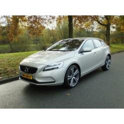 Volvo V40 D2 Nordic+ Navigatie/LED/PDC/Dealer ond.