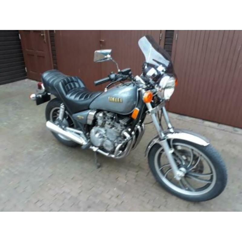 Yamaha xj550 Maxim met 15.200miles 1982 4-cil. semi chopper