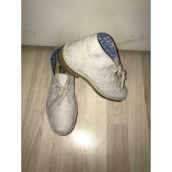 Stoere beige / grijze leren Clarks Desert schoenen! 37 izgt