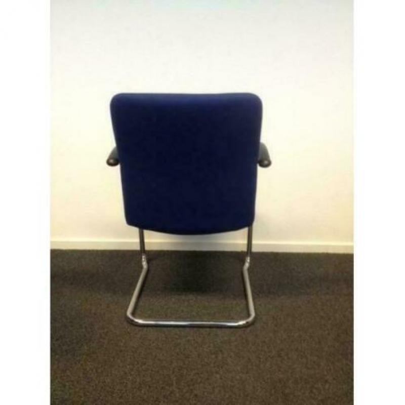 Vergaderstoelen Drisag blauw / chroom sledeframe. 1x