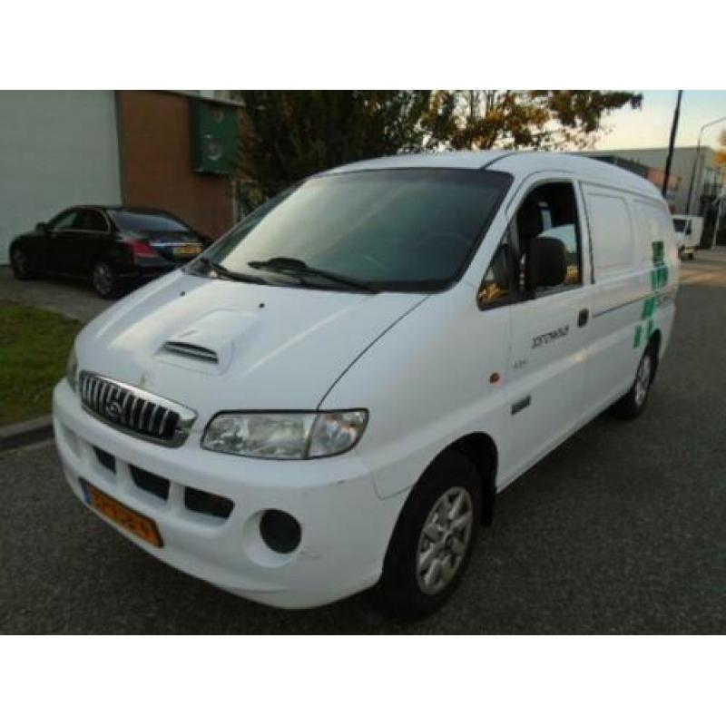 Hyundai H 200 2.5 CRDi Active lang