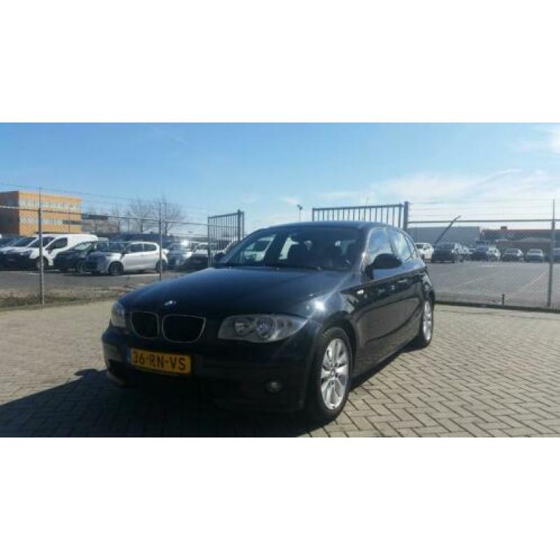 BMW 1-Serie 2.0 118D 2005 Zwart