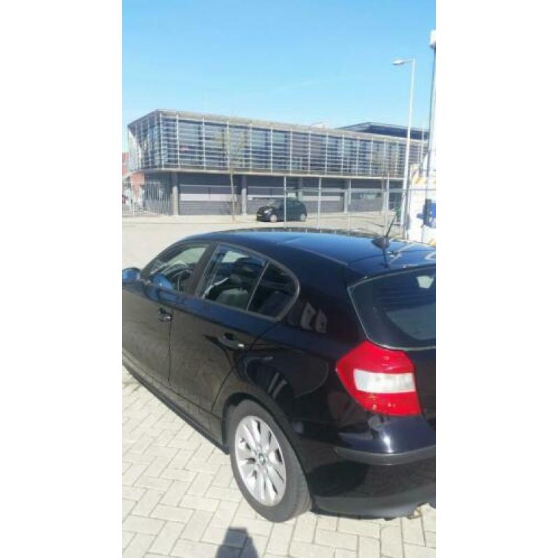 BMW 1-Serie 2.0 118D 2005 Zwart