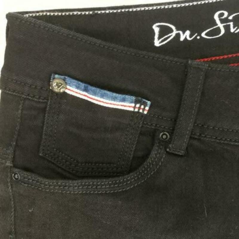 3076 Gloednieuwe jeans midrise slimfit SIXTY SEVEN; Mt=29/32