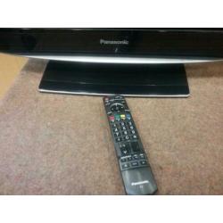 Televisie PANASONIC VIERA 32 INCH LCD met afstandbediening