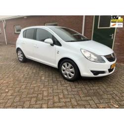 Opel Corsa 1.2-16V '111' Edition Airco en NAP !